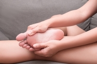What Causes Severe Pain Under the Big Toe?